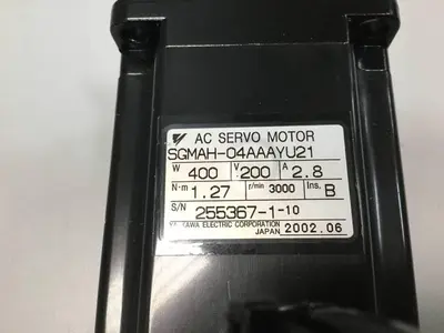 USED YASKAWA ELECTRIC SGMAH-04AAAYU21