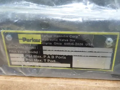 New | in-Stock PARKER D1VHW004CNYGF56 Valves/Fittings | HGR 24 #732395