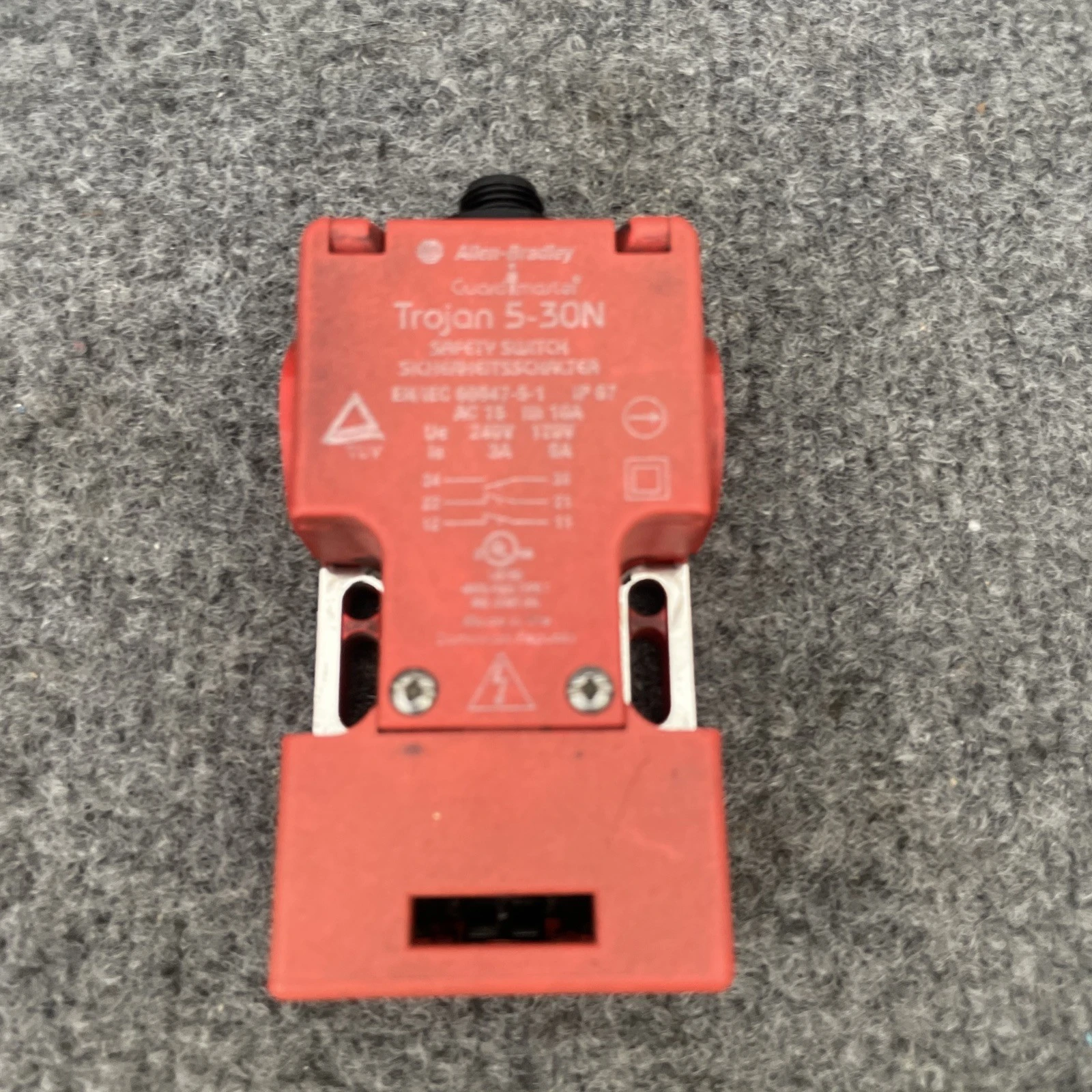 Used Allen-Bradley 5-30N Relays & Switches California US | Davliegogo LLC #1707051
