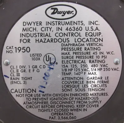 NEW DWYER 1950-04 PRESSURE SWITCH 195004