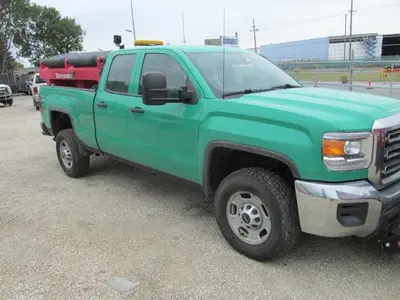Used 2018 CHEVROLET SILVERADO 2500 Pickup Trucks Manitoba CA | Conquest Truck & Auto Sales #1421350
