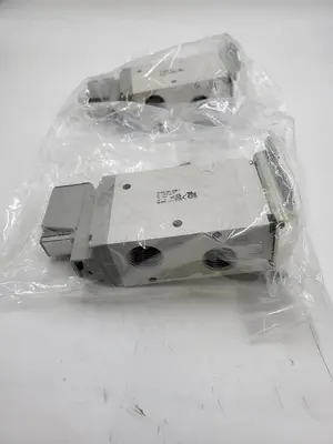 New | in-Stock SMC SMC VP742R-5DD1-04NB-F 3 PORT POPPET TYPE VALVE **NEW IN BAG** Pump & Valve Parts | ND Industrial Surplus #1216440