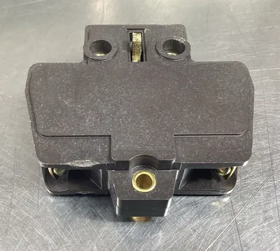 JOSLYN CLARK A77-285873A NEW IN BOX AUXILIARY CONTACT 1 NO 1 NC 4E-24