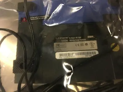 LINKSYS 5-PORT 10-100 WORKGROUP SWITCH
