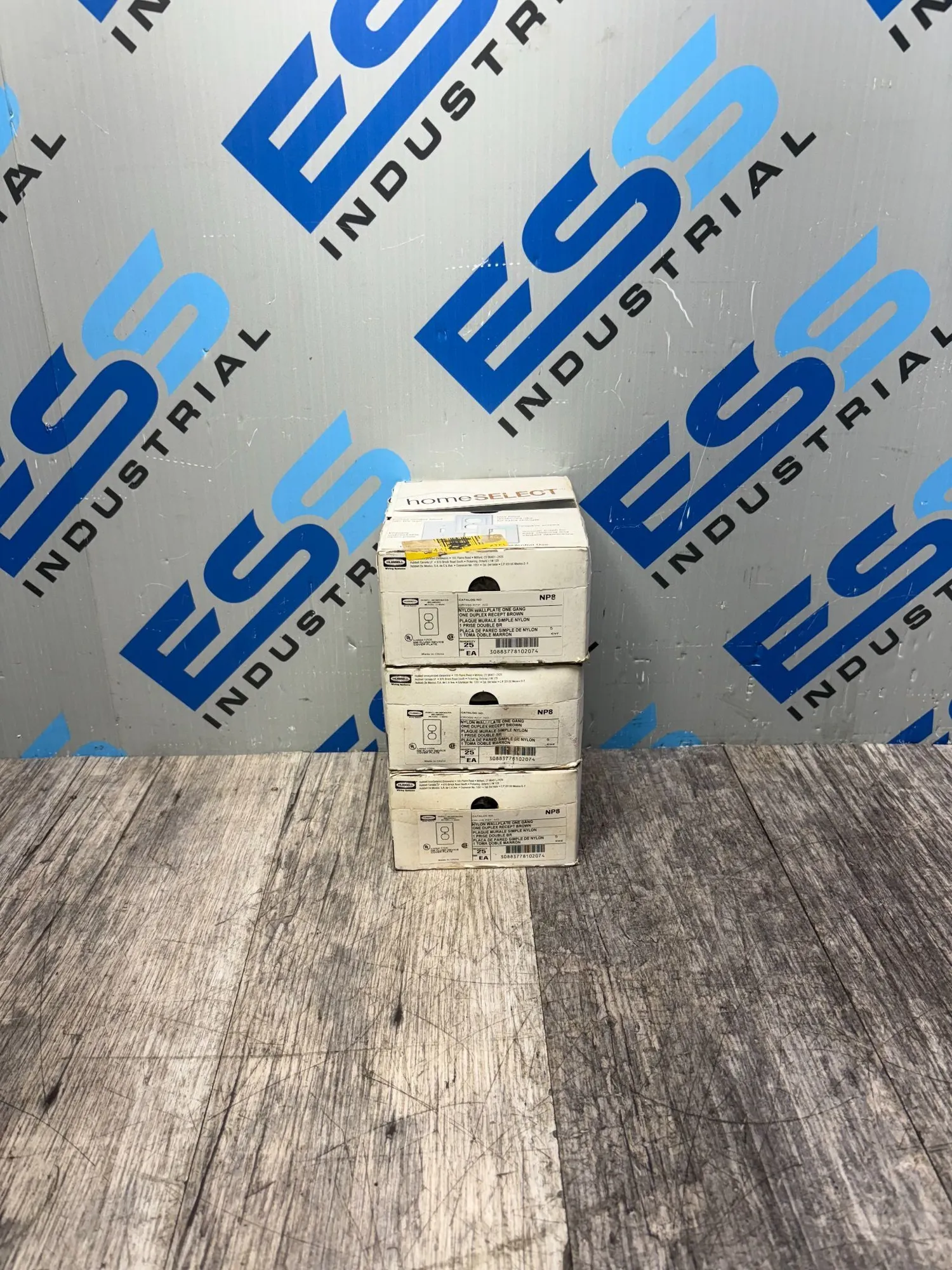 USED HUBBELL NP8