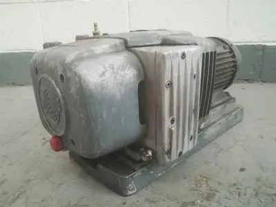 Rietschle model L10VE Vaccum Pump