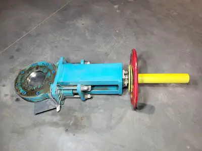 USED ENDURANCE VALVE FV-4-300-150RF-PS-CS/V/M-304-HW-X