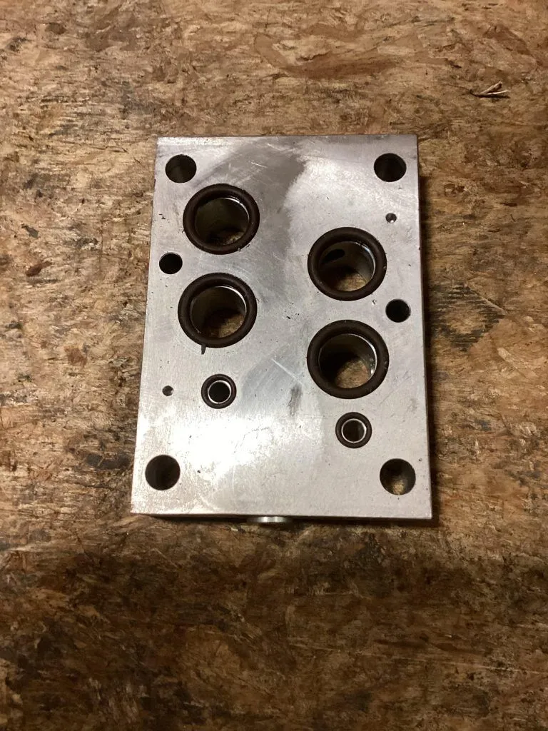DAMAN AD07TPAB4S Tapping Plate Aluminum Manifold