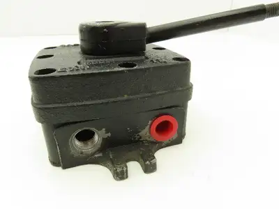 Speedaire 32XC10 Pneumatic Air Control Valve & Manifold 3 P 4 Way 1/4NPT