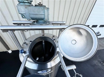 Used AB AB 250 GALLON JACKETED TANK WITH AGITATION Jacketed Tanks New York US | Michael Benalt Inc #1274389