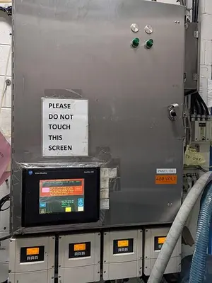 4 Syrup Tanks with Controller