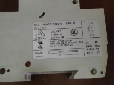 USED Allen-Bradley 1492-SP1C020-N