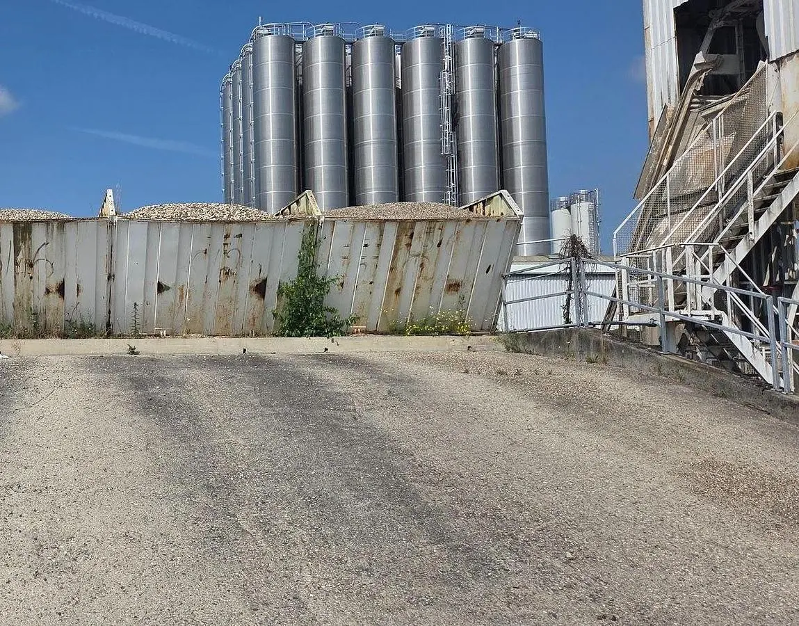 USED ELBA TWO USED READY-MIXED CONCRETE PLANTS FOR SALE