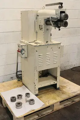 ROPER WHITNEY (PEXTO) MODEL 3617-C  Power Beading (Combination) Machine