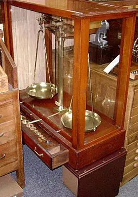 0644-385 Antique Daube & Hopken Balance Beam Scale