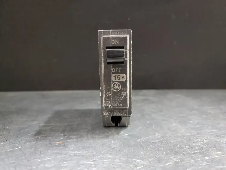 Used GENERAL ELECTRIC QB115 Switchgears British Columbia CA | Lenmark #243769