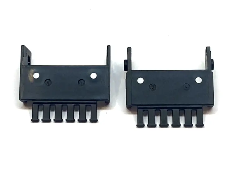 Used IGUS MOUNTING BRACKET SET Miscellaneous MRO | Maverick Industrial Sales #1122135