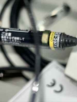 NEW Omron E2EC-C3D1