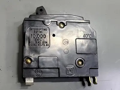 15 Amp, 1 Pole, 120/240 volts Circuit Breaker
