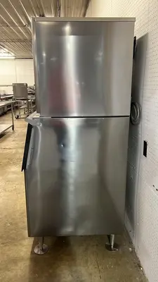 Used Hoshizaki Used 22" Hoshizaki F-801MWJ-C Water Cooled Nugget Ice Machine With 300lb Bin - 115V - JJ Ice Machines Illinois US | Falcon Restaurant Supply #1373519