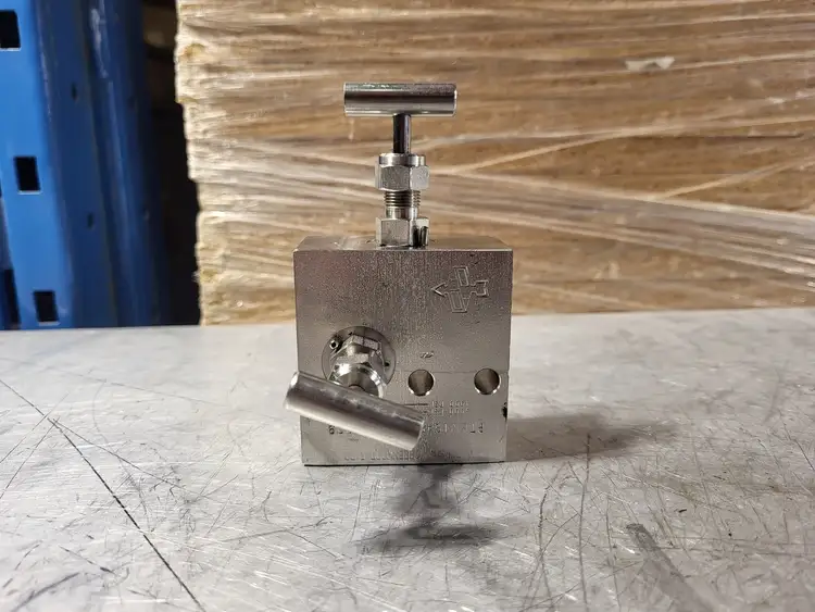 Used ANDERSON GREENWOOD CROSBY PTMVIS4SG Valves/Fittings British Columbia CA | Lenmark #256680