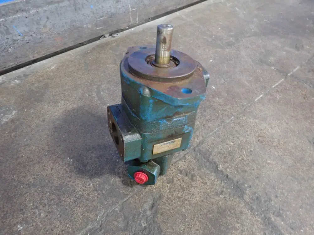 USED VICKERS V20101F8S2S1AD12