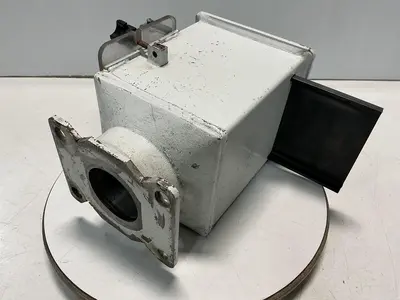 USED METAL FABRICATOR NO MODEL / NO TAG