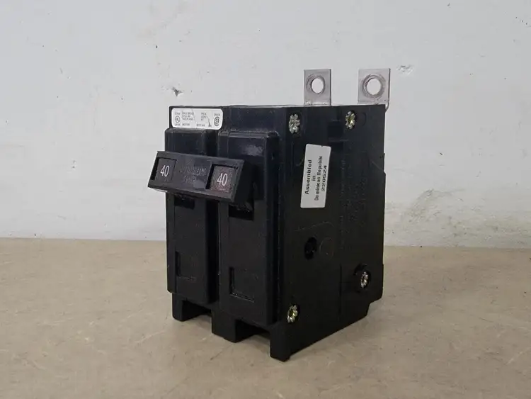 Used CUTLER-HAMMER BA240 Switchgears British Columbia CA | Lenmark #238958