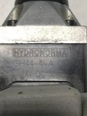 USED REXROTH 4WE6E6752BG24NZ4T07