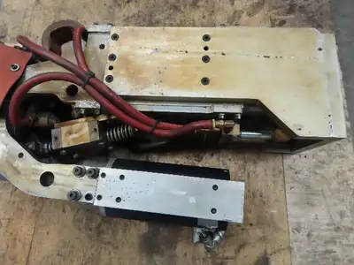 Milco Robotic Resistance Spot Welding Gun Roman 135KVA Transformer TDC-5610