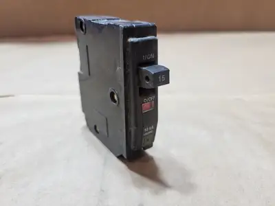 Used SQUARE D QO115 Switchgears British Columbia CA | Lenmark #1438643