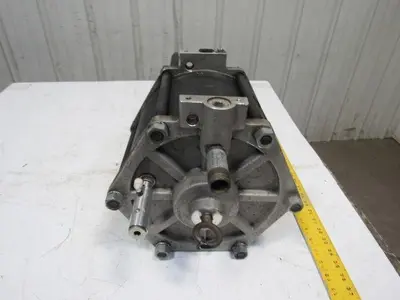 Nordson PUMP-CP 230460A Constant Pressure Fluid Piston Pump Head Assembly