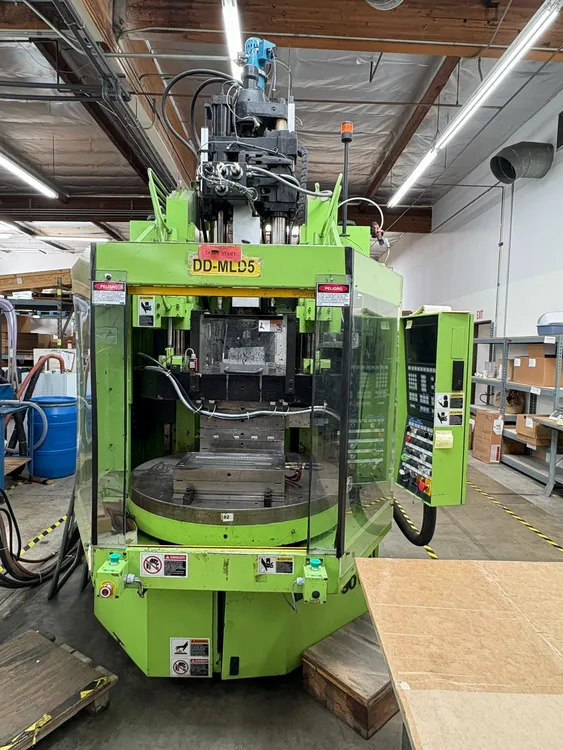 Used 2001 ENGEL ES330V/90VROTL VERTICAL CLAMP Injection Molding Machines California US | Machinery Network #346580