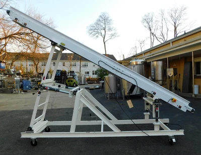 USED HYTROL INCLINED CONV. 18 X 16