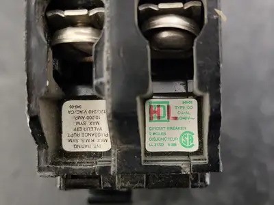USED SQUARE D QOB230