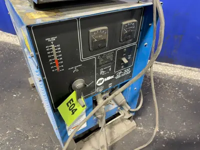 USED MILLER CP300