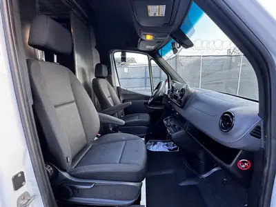 Used 2019 FREIGHTLINER SPRINTER Vans Florida US | Truck and Van Outlet #1509215