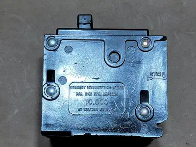 USED CUTLER-HAMMER BR215
