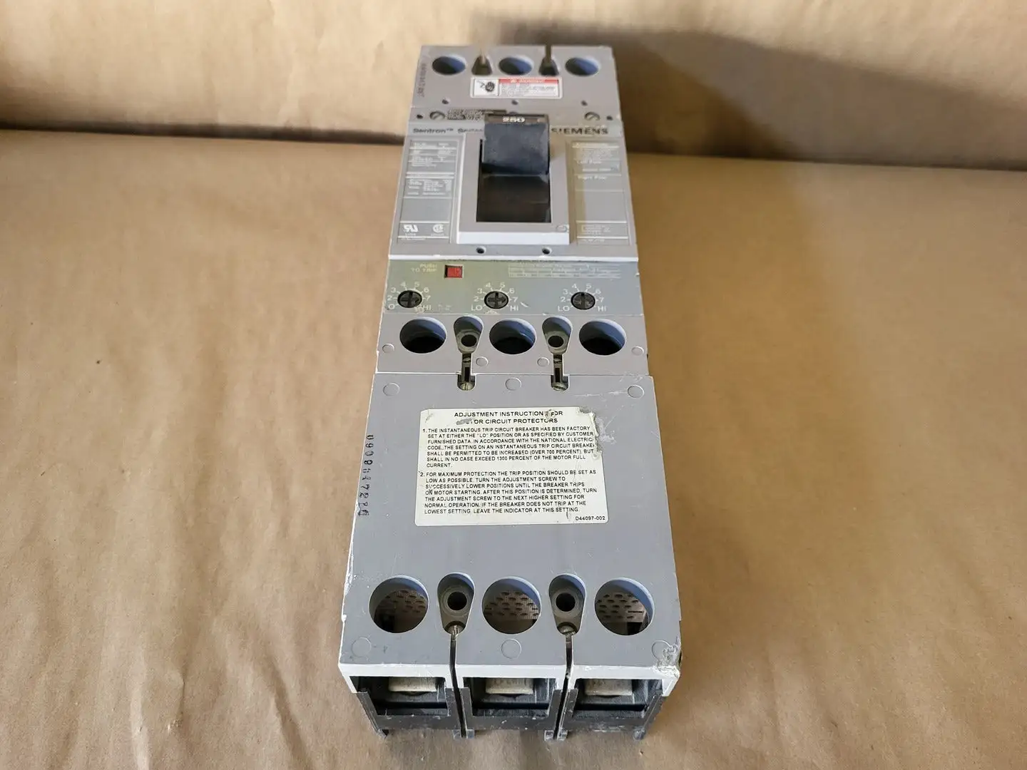 Used SIEMENS CFD63A250 Switchgears British Columbia CA | Lenmark #239247
