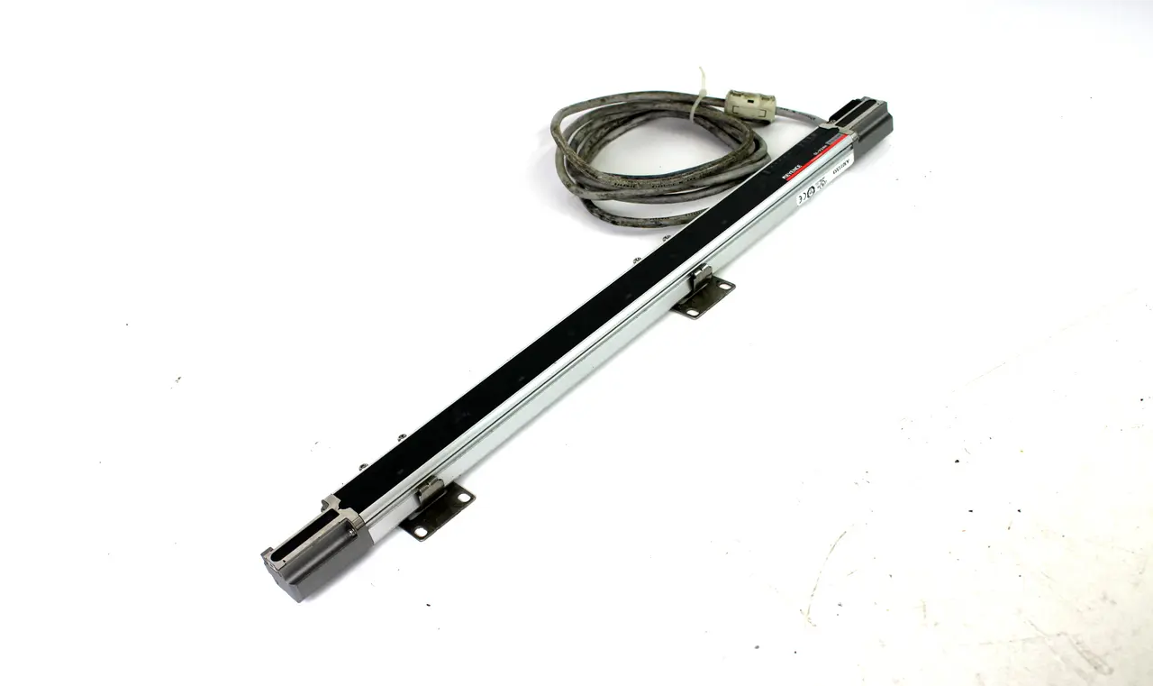 USED KEYENCE SL-V24H-T