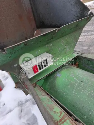 Unknown Manufacturer: Used 16 Foot Screw Auger