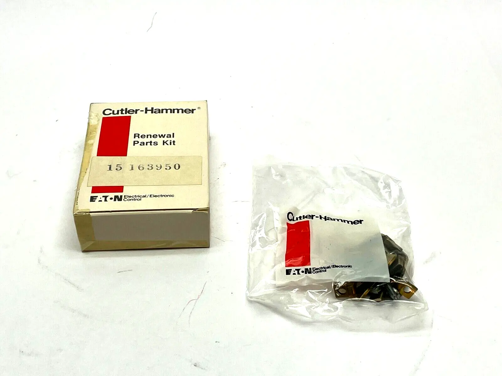 New | in-Stock Eaton Renewal Parts Contact Kit 2-Pole Size 1 Motor Control Parts Michigan US | Maverick Industrial Sales #1392715