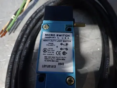 NEW HONEYWELL MICRO SWITCH LSYUB1A13