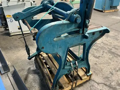 Used BERTSCH & CO. _UNKNOWN_ Foot Power Shears Ohio US | HGR 24 #1414069