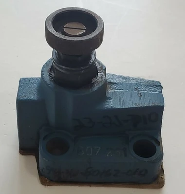 NEW REXROTH DB20-1-44/100/12