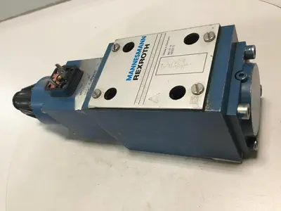 USED MANNESMANN REXROTH 4WRE10EA641324Z4M468