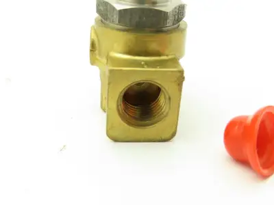 Honeywell Skinner 713N6 Solenoid Valve 3-Way (NC) 1/4" NPT -No Coil  LOT OF 2