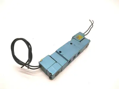 USED MAC VALVES DUAL SOLENOID VALVE WITH PMC-611BAAA 24V COIL / 110V