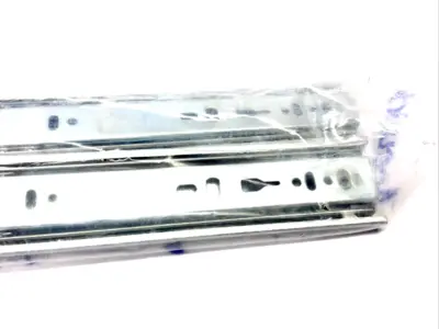 NEW ACCURIDE 4KRW2