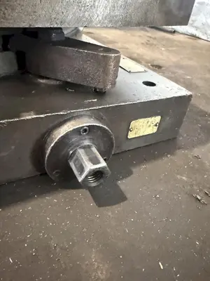 30" X 30" DEVLIEG AIR LIFT ROTARY TABLE. STOCK # 0220826
